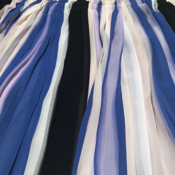 Club Monaco top - Picture 3 of 5